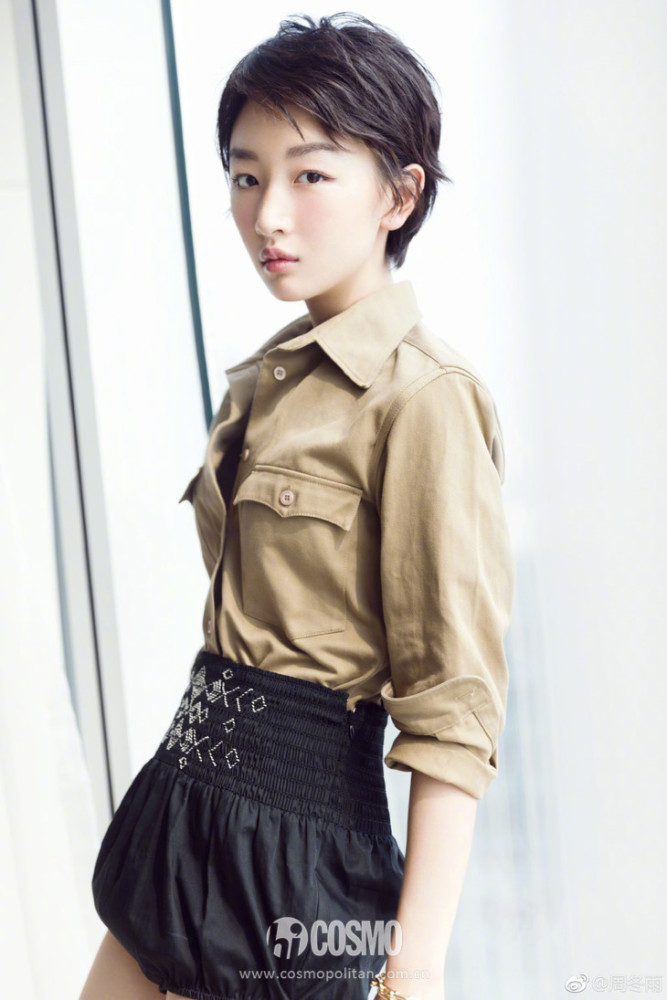 周冬雨的造型就是短发女生的教科书