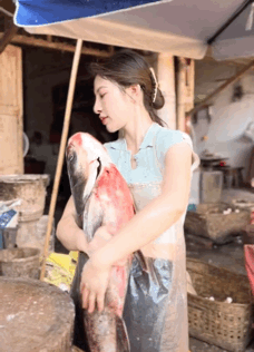 果然,我们都被这些美女网红骗了