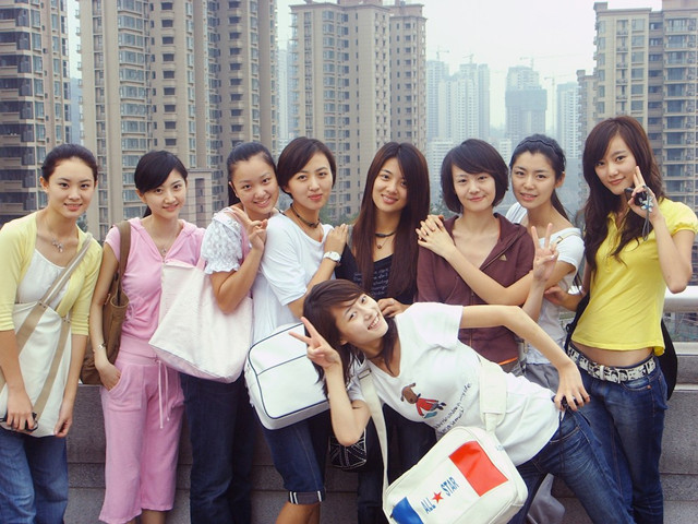 郑爽初恋撞脸杨洋？闺蜜阚清子辟谣：只是大学同学（组图） - 6