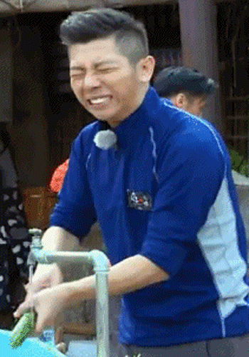 九胖笑点:摊上事了,蝌蚪成精了,只能跟哥借钱