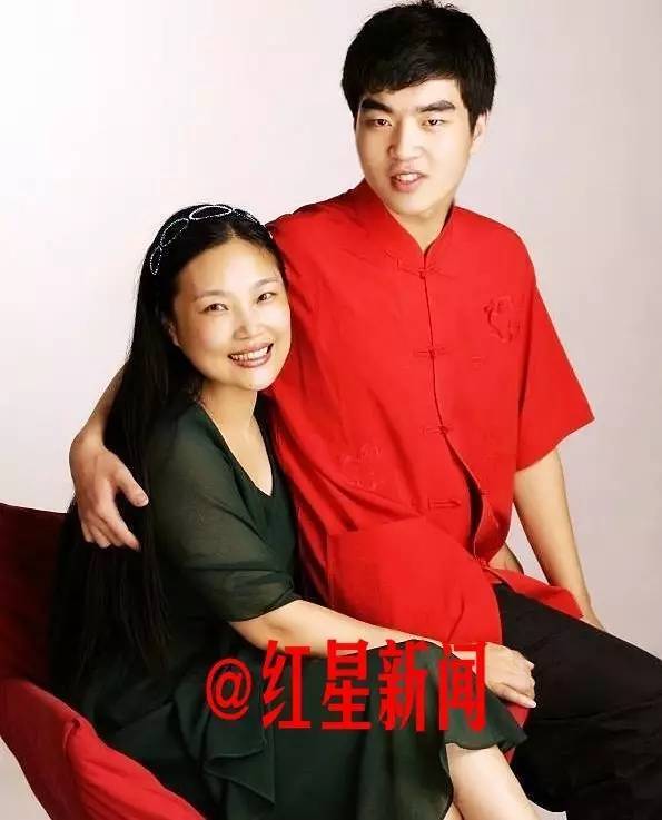 重度脑瘫儿从北大到哈佛 29年不放弃的妈咋做到的