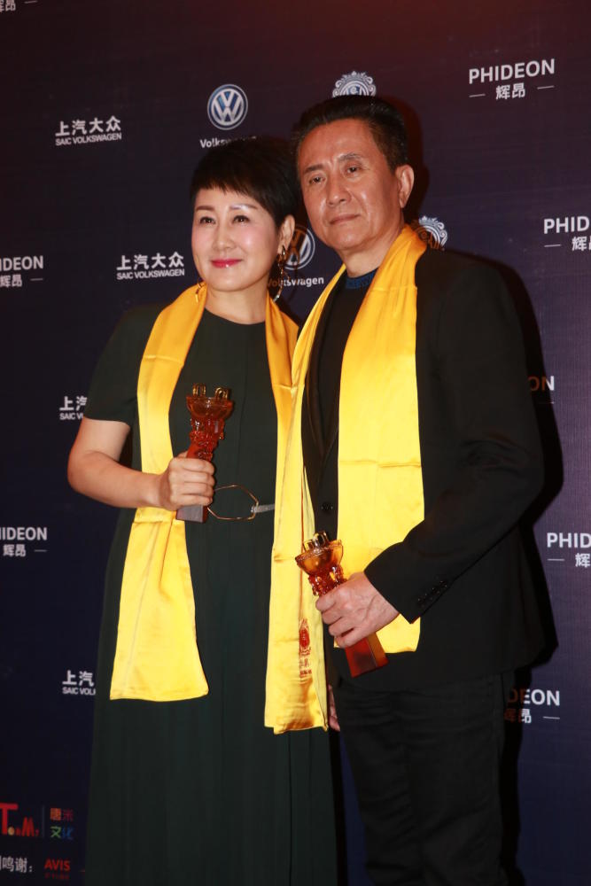 华鼎奖唐嫣揽双杯 汉东真假夫妻再聚首（组图） - 7