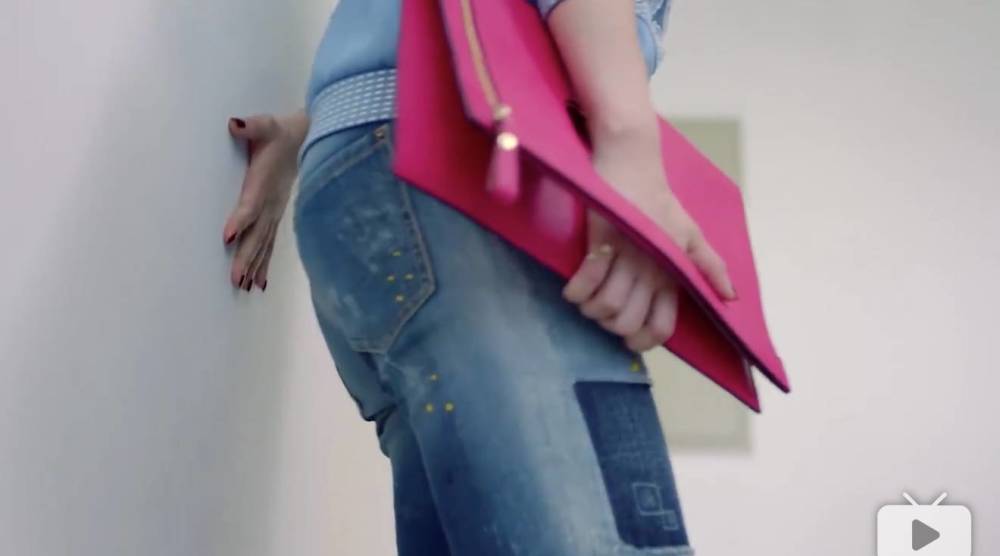 月薪一万的樊胜美,背十万的包,怎么离幸福更远了?