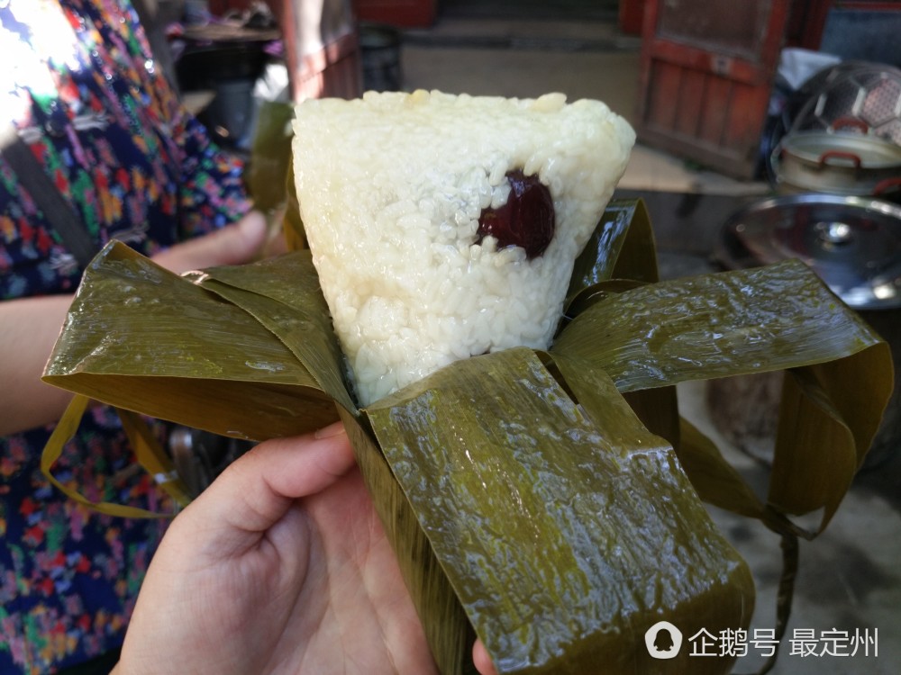 河北手工包粽子端午节一天能卖上1万个