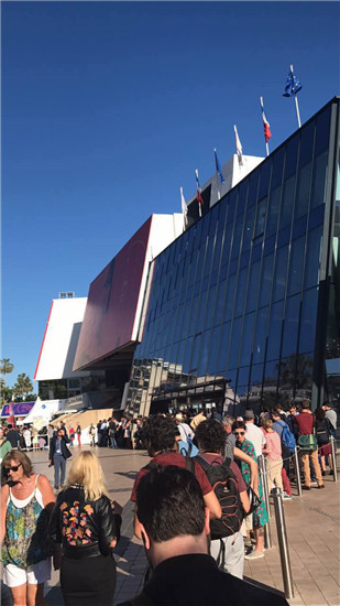 恐怖袭击阴影笼罩,今年的戛纳电影节到底安全