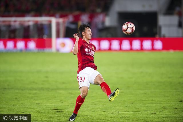 白岩松:足协新政高级黑 中国足球未来或一地鸡