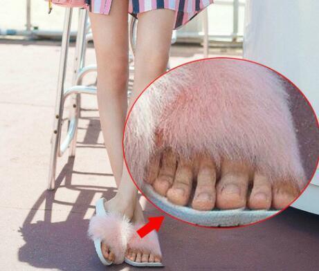 明星被隐藏的秘密 关晓彤竟七个脚指头