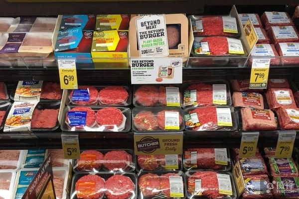 比尔·盖茨投资的人造肉开始在超市上架了