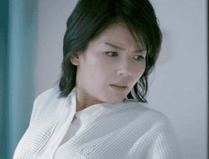 而对刘涛演技的质疑也是层出不穷,不少观众都觉得,安迪醒来发现包