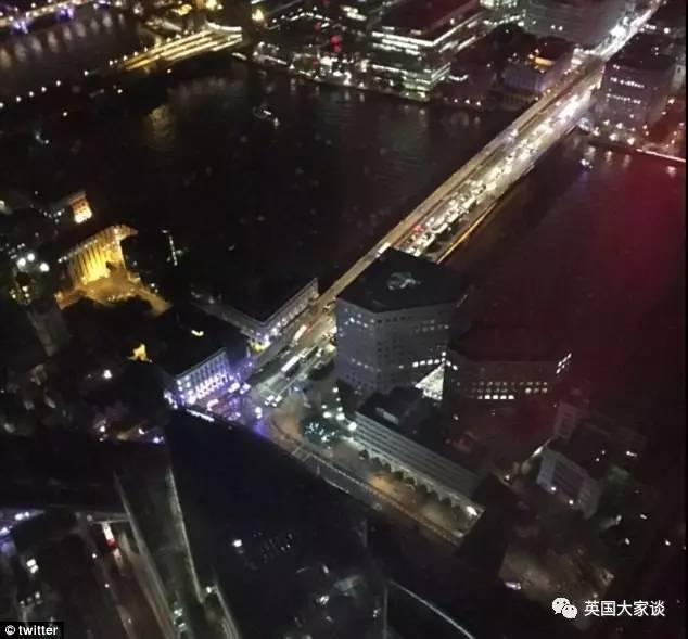 目击者：整个现场一片混乱，年轻人哭着逃跑（组图） - 4