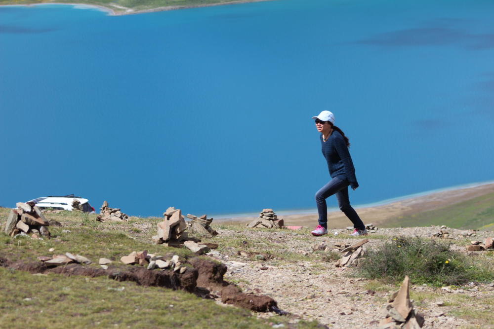 绝大多数人去珠峰路上忽略的这段风景，竟是藏族圣地夏天花海徜徉