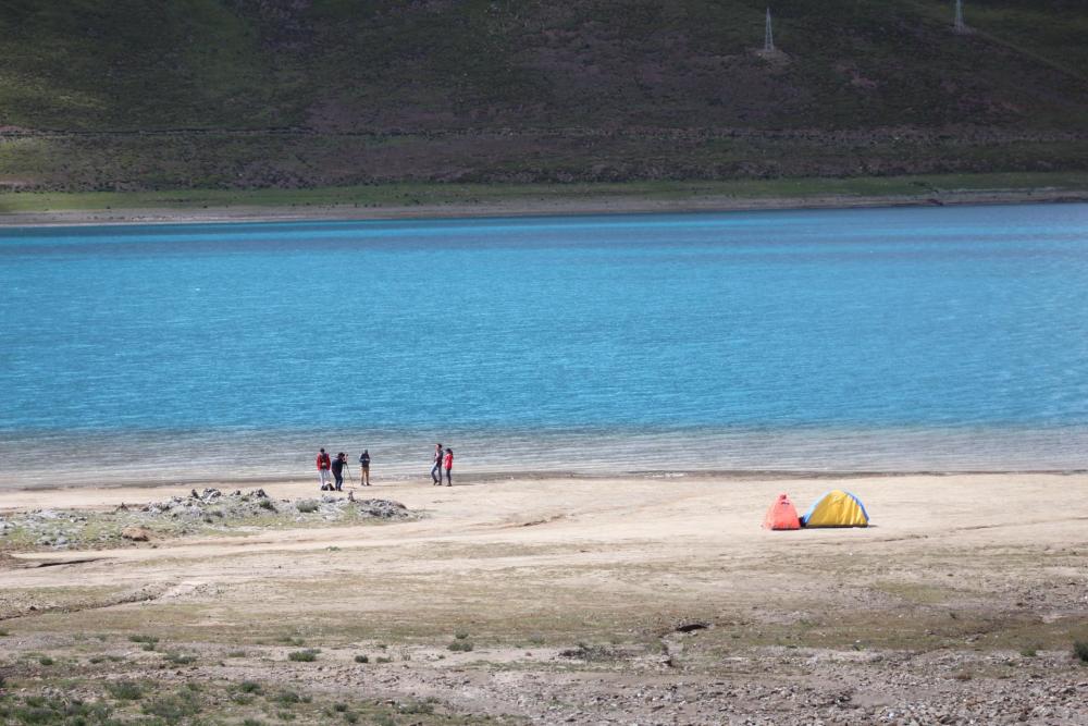 绝大多数人去珠峰路上忽略的这段风景，竟是藏族圣地夏天花海徜徉