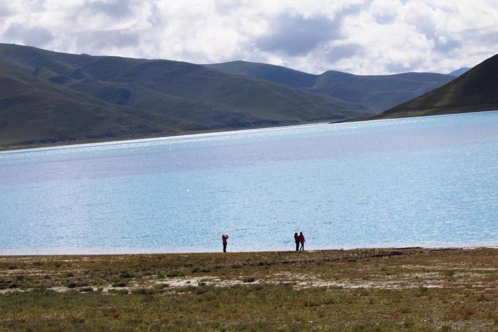 绝大多数人去珠峰路上忽略的这段风景，竟是藏族圣地夏天花海徜徉