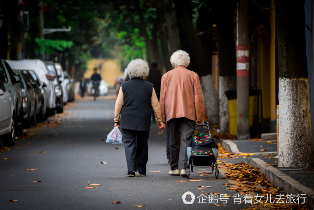 80岁的中国最美街道，没有商店不通公交