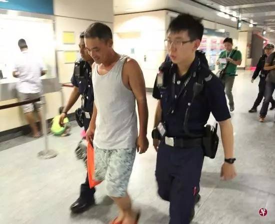 一只行李箱让中国工人引发新加坡