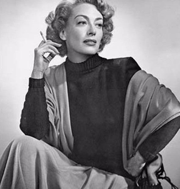 那些好莱坞的老牌女星,你觉得谁抽烟的姿态最