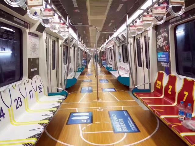 京城地铁NBA热血专列开通 快来抢球星专属座位