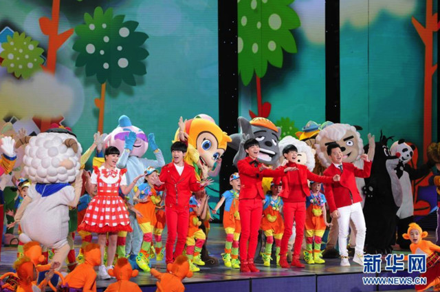 央视春晚彩排现场曝光 杨洋表演小品