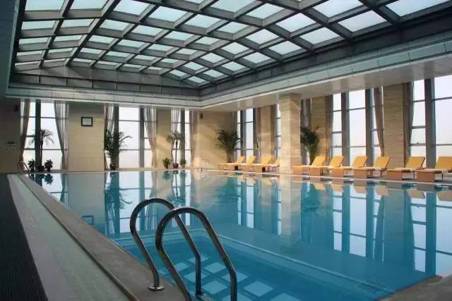 在上海,工资多少决定了你的避暑方式!炸心了