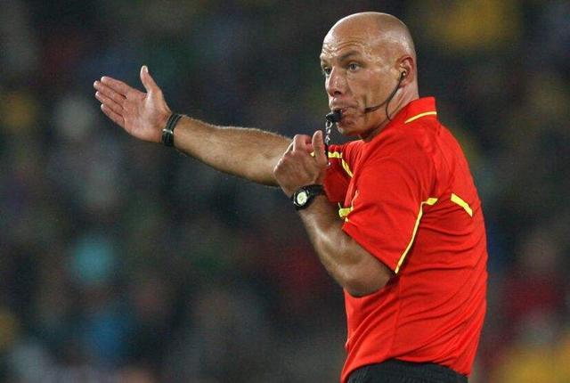 视频裁判将严打假摔:获得点球取消 补发黄牌_