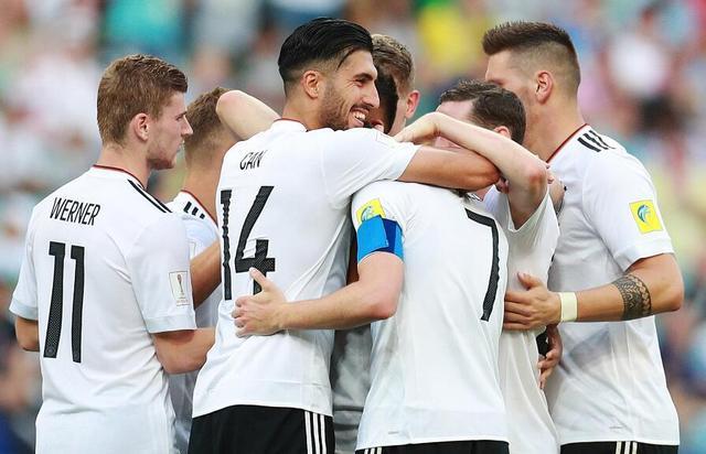 GIF回看-维尔纳双响小狮子献神扑 马布卡染红