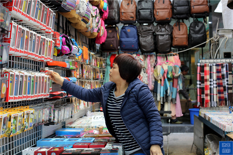 香港女人街 最平民化消费，很多商品都是国内进货