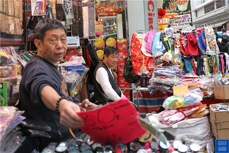 香港女人街 最平民化消费，很多商品都是国内进货