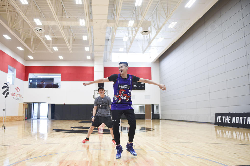 吴亦凡备战名人赛 NBA训练师特训_腾讯NBA