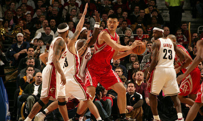 巅峰姚明多强?20+10如割草_腾讯NBA