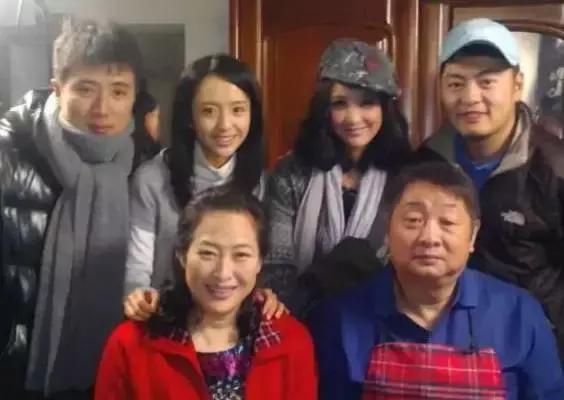 《我的前半生》马伊琍妈妈成网红阿姨,胡歌井