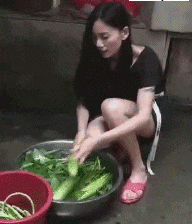 夏天到了,多吃点黄瓜降暑