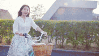  碎花穿不好是土，穿好了你就是浪漫公主