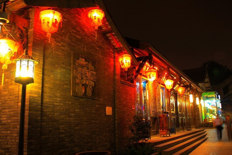 成都旅游必去景点,宽窄巷子!