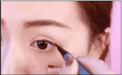 看着你们的颜值 眼线画不好也不是什么问题
