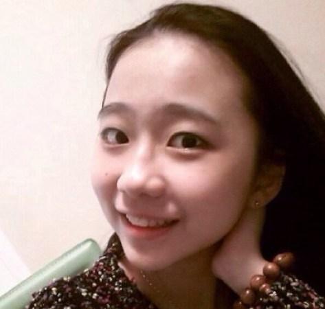 黄安仪婚纱照_黄安仪性感图片