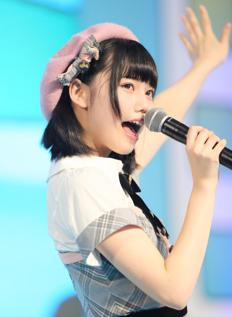 日本一亿光年美少女长久玲奈热力 这小龅牙看