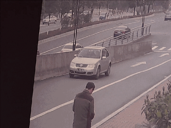 第九十条机动车驾驶人违反道路交通安全法律,法规关于道路通行规定的