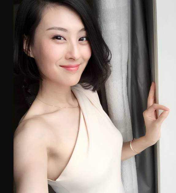 《伪装者》中迷倒胡歌的她，却因《我的前半生》被骂惨