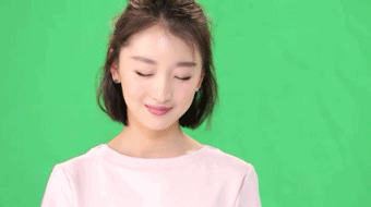 小个子女孩的搭配模板,看周冬雨的私服搭配,款式时髦还百搭