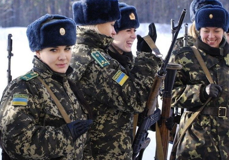 乌克兰军队中女兵约占13%,这使得乌克兰成为世界上女兵人数最多的国家