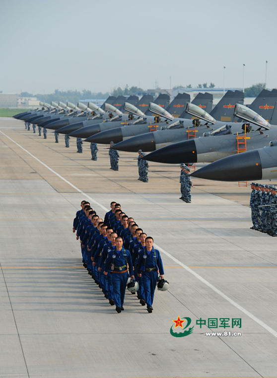 想造多少造多少:歼11B大量列装_腾讯军事