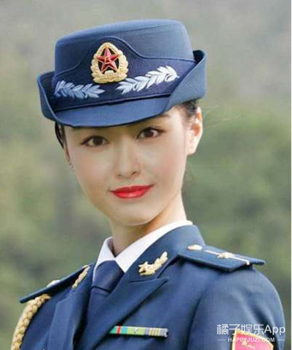 朋友圈被合成军装照刷屏,于是试了试上传明星