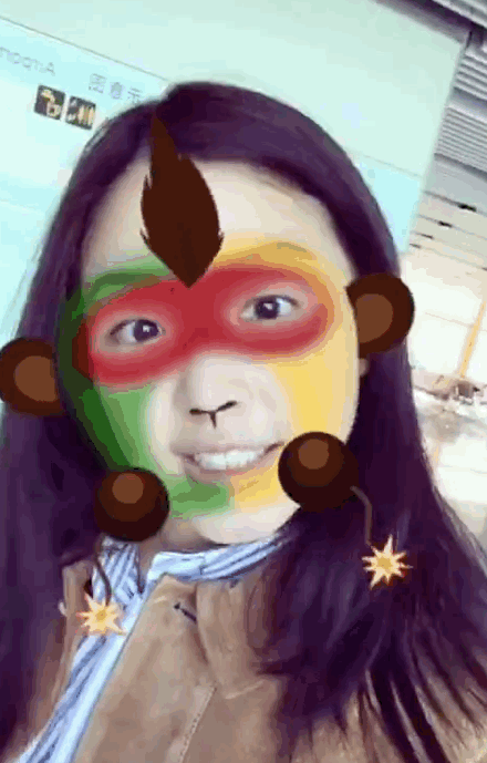 妈妈一听愣住了:你说什么?今天是谁的节日?女儿说:三八父女节!