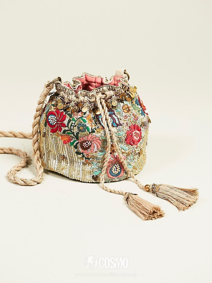  碎花穿不好是土，穿好了你就是浪漫公主