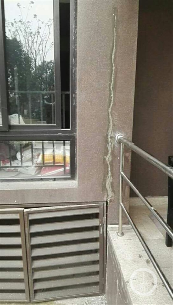 50平住房挖出7个房间地下室 邻居吓懵_大燕网