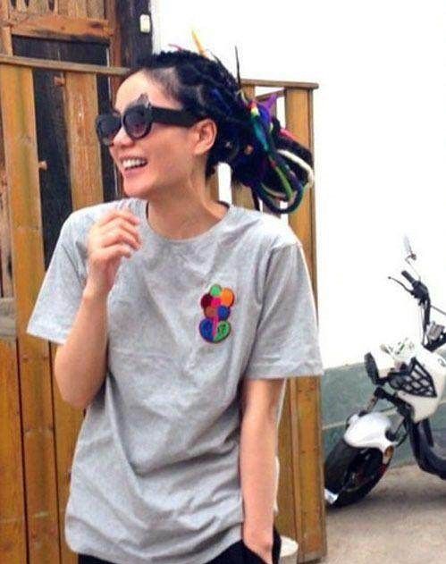 妹的那个气场就别梳脏辫,何洁非主流,李小璐看