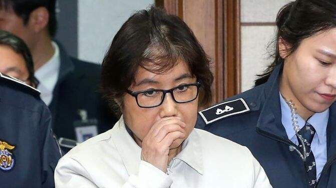 崔顺实自称精神出问题 控诉女儿遭检察官性骚扰 - 1