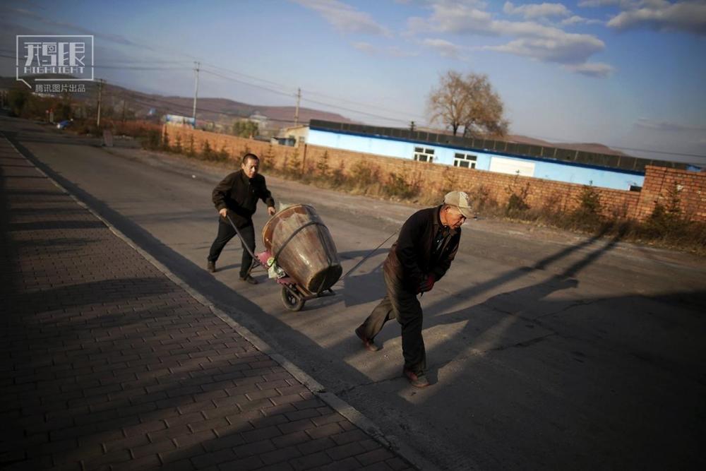 【鹅眼】中国180万煤钢工人或将失业_腾讯新