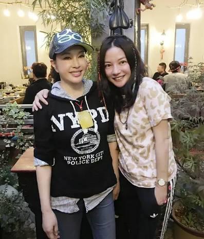 开整容医院、年龄造假，刘晓庆真是一个蜡像般的存在（组图） - 19