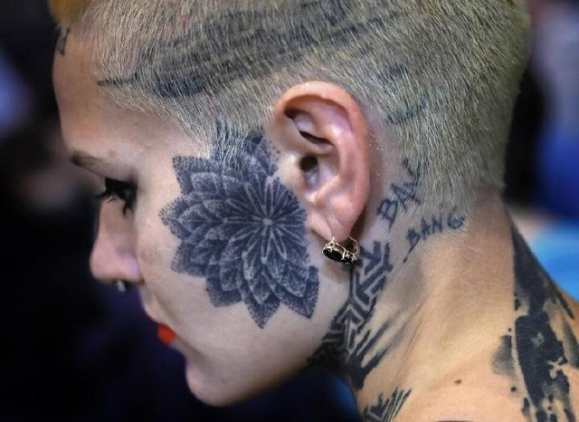 莫斯科纹身艺术节,展现另类文化,将纹身纹在任何你能想到的地方